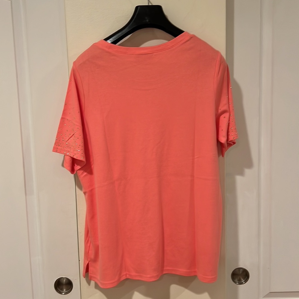🌟Quacker Factory Gold Studded Tee🌟 - Picture 5 of 5